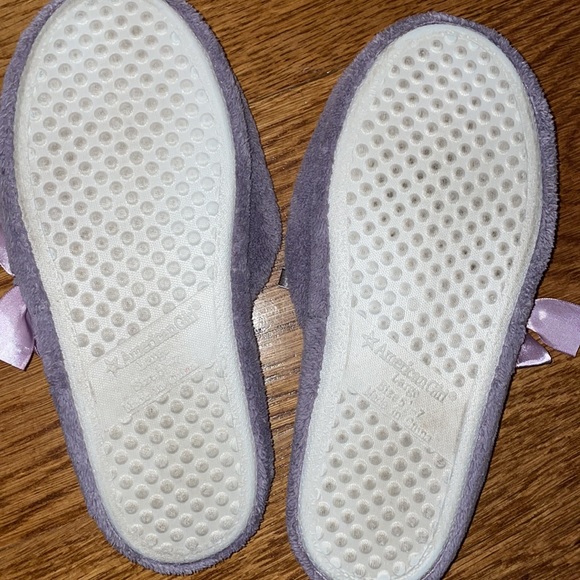 American Girl Slippers large size 5 1/2 - 7 Lavender with bow House slippers - Picture 5 of 5